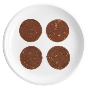 Ломтики колбасы с уткой и яблоком
